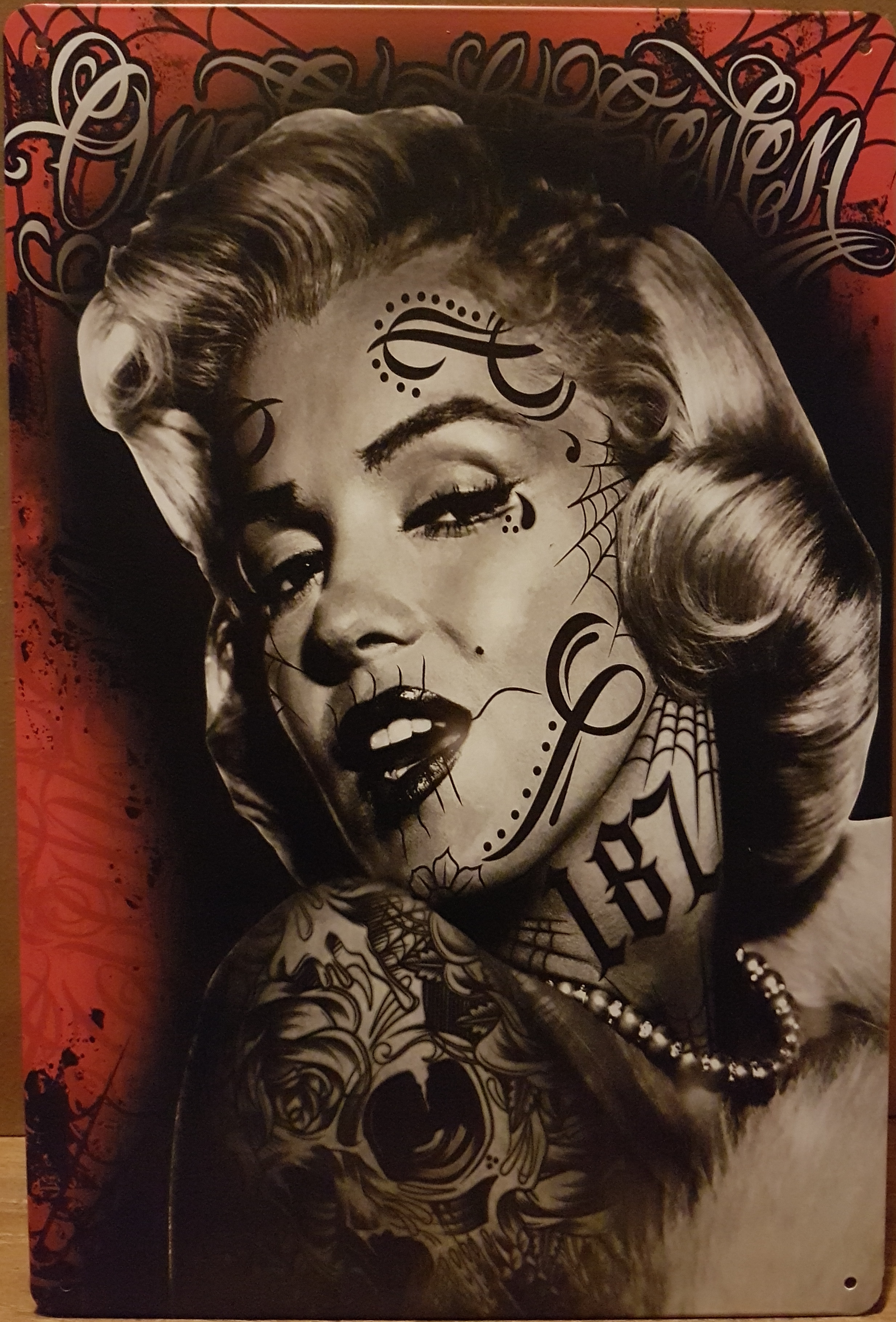 Pin up Tattoo en poker